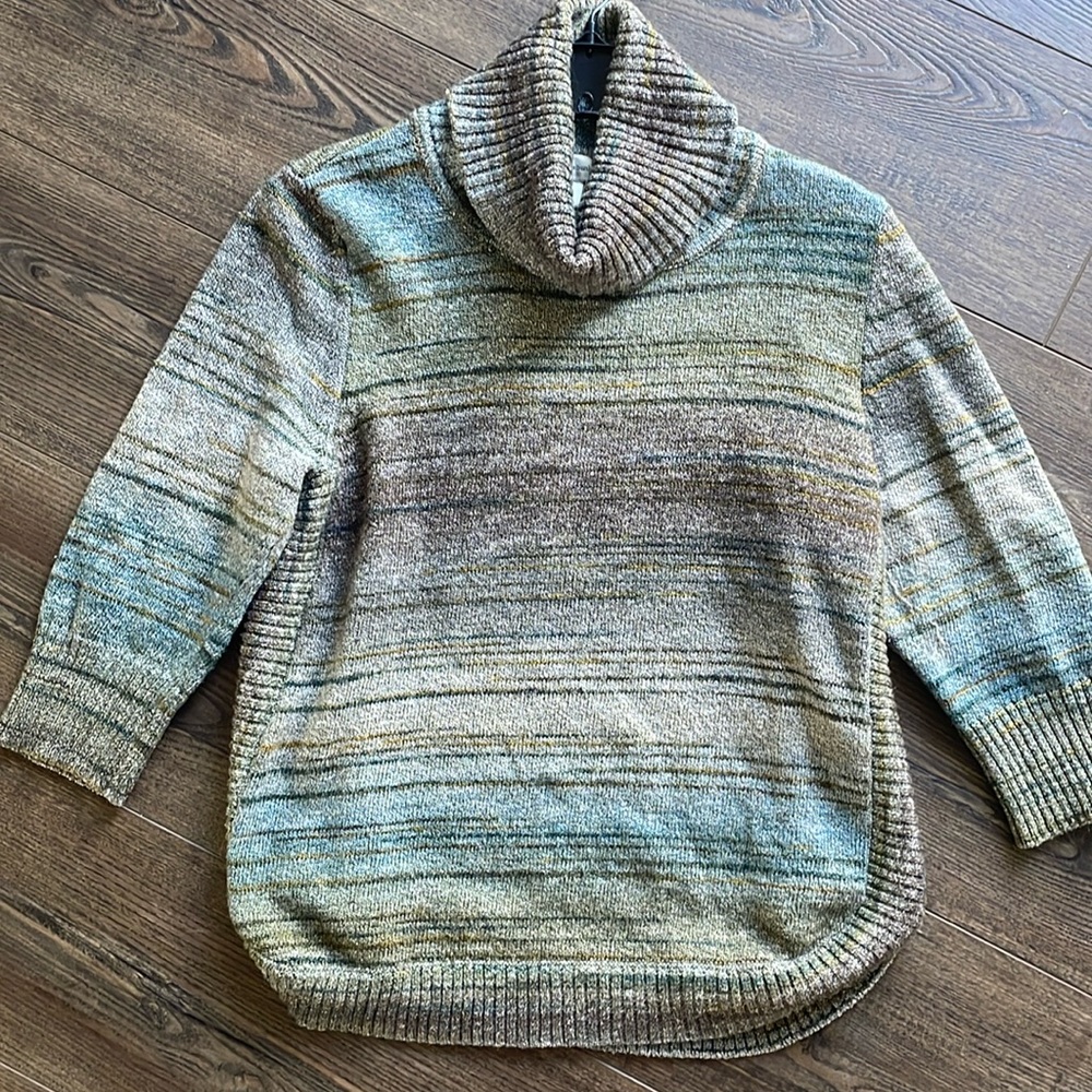 Christopher and Banks sweater Large